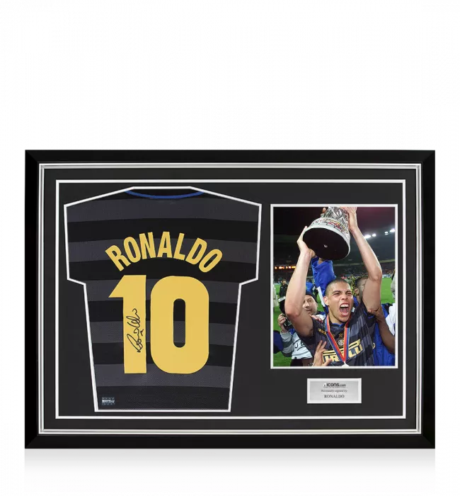icons Ronaldo Back Signed Retro Internazionale Third Shirt With Fan Style Numbers In Hero Frame: Option 1