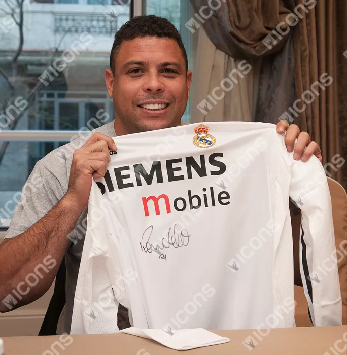 Icons Ronaldo Front Signed Real Madrid 2003-04 Home Shirt With Long Sleeves