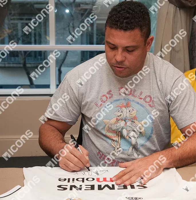 Icons Ronaldo Front Signed Real Madrid 2004-05 Home Shirt