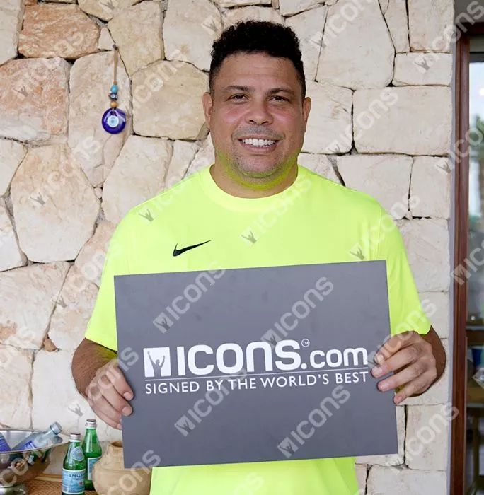 Icons Ronaldo Official FIFA World Cup™ Back Signed And Hero Framed Brazil Home T-Shirt With Fan Style Numbers