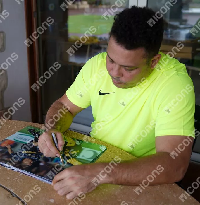 Icons Ronaldo Signed Internazionale Photo In Black Wooden Frame: 1998 UEFA Cup Final Goal