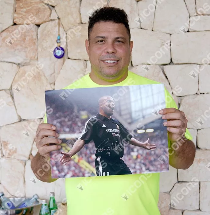 Icons Ronaldo Signed Real Madrid CF Photo In Black Wooden Frame: Iconic Old Trafford Hat-trick