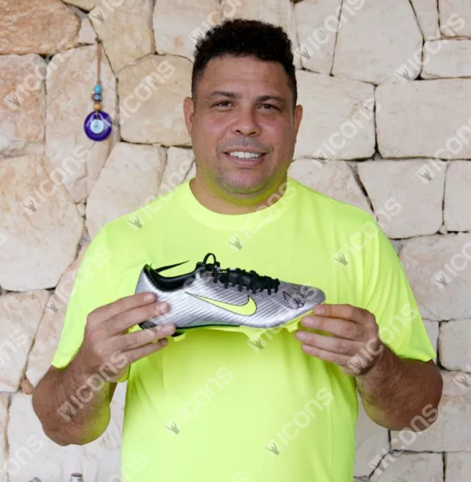 Icons Ronaldo Signed Silver Nike Mercurial Boot In Acrylic Case