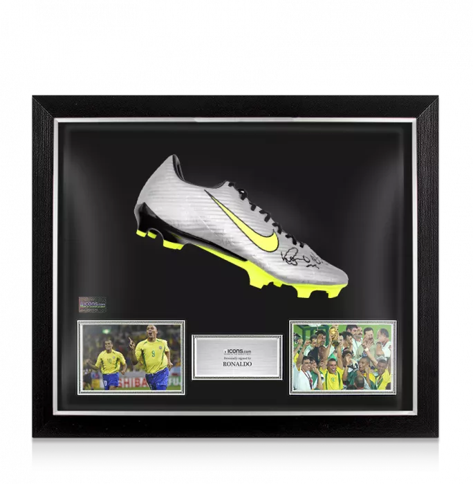 icons Ronaldo Signed Silver Nike Mercurial Boot In Bubble Frame: Option 1