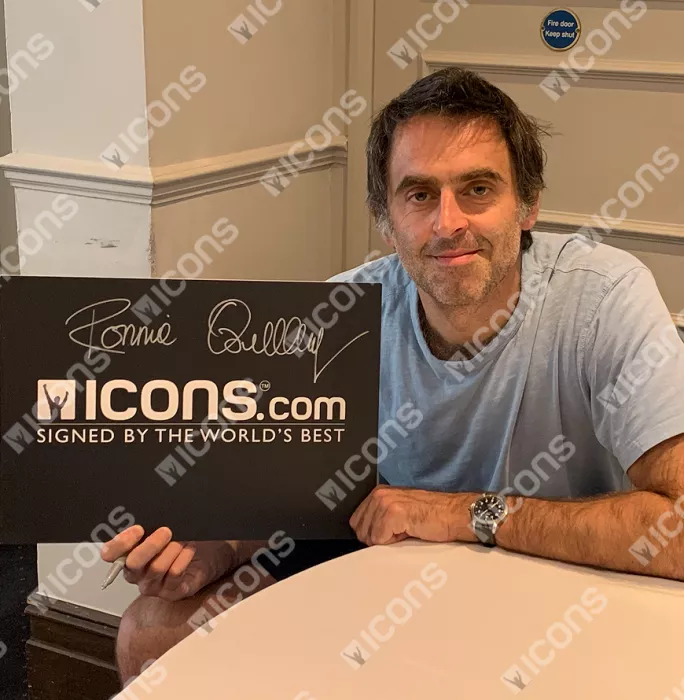 Icons Ronnie O'Sullivan Signed Green Snooker Ball In Acrylic Case