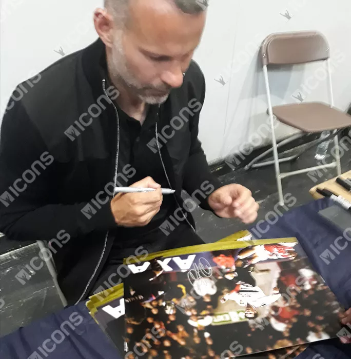 Icons Ryan Giggs Signed Manchester United Photo In Black Wooden Frame: Iconic FA Cup Goal Vs Arsenal