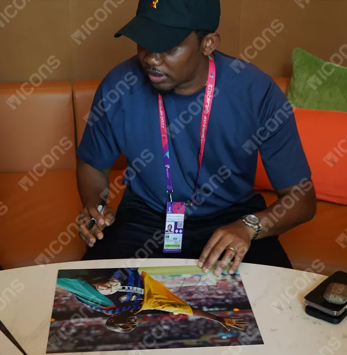 Icons Samuel Eto’o Signed Internazionale Photo: 2010 UEFA Champions League Winner