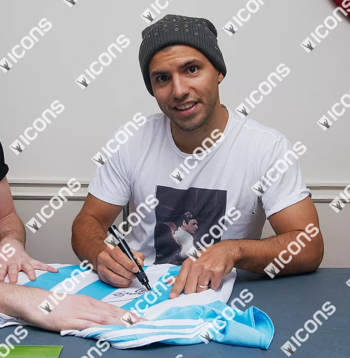 Icons Sergio Aguero Front Signed Argentina 2015-16 Home Shirt In Classic Frame