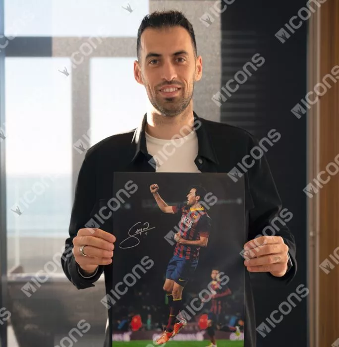 Icons Sergio Busquets Signed FC Barcelona Photo In Black Wooden Frame: Camp Nou Legend