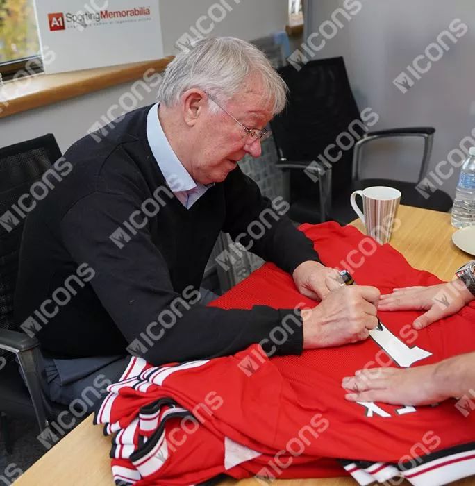 Icons Sir Alex Ferguson Back Signed Manchester United 1999 League Shirt - Number 1 In Hero Frame: Option 1
