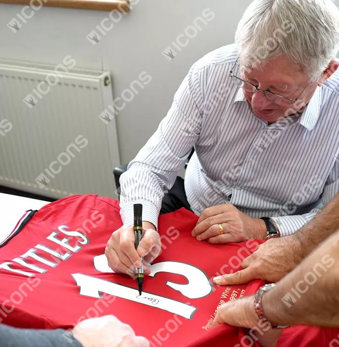 Icons Sir Alex Ferguson Back Signed Manchester United 1999 Home Shirt: Titles 13