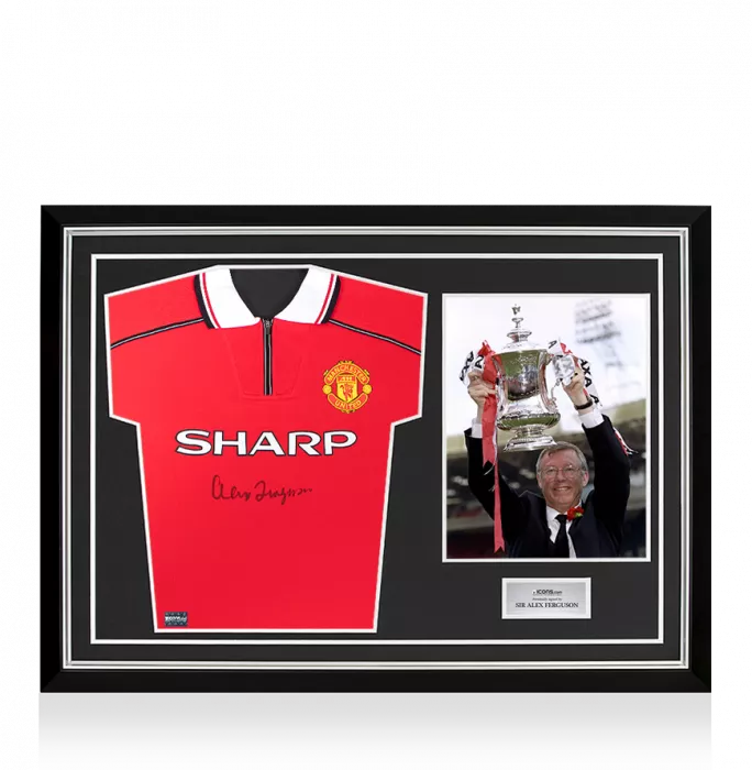 icons Sir Alex Ferguson Front Signed Manchester United 1999 League Shirt In Hero Frame: Option 1