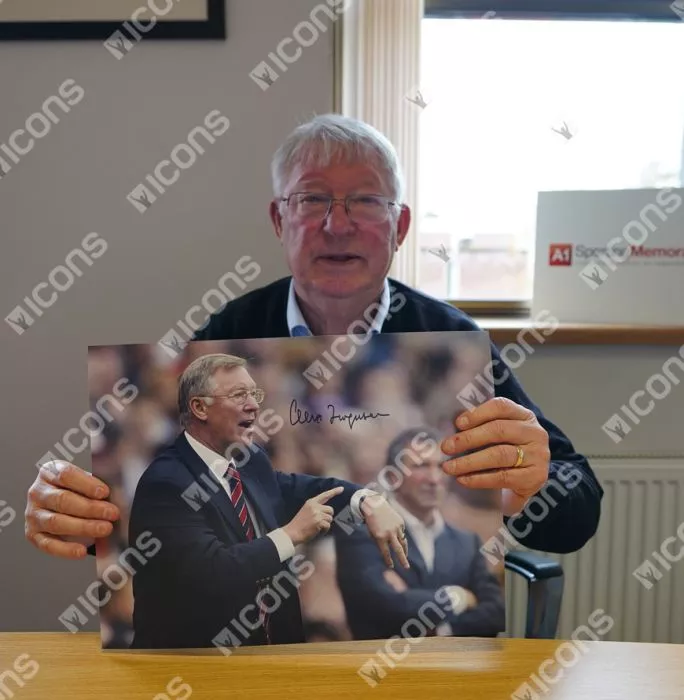 Icons Sir Alex Ferguson Signed Photo In Premium Photo Frame: Fergie Time
