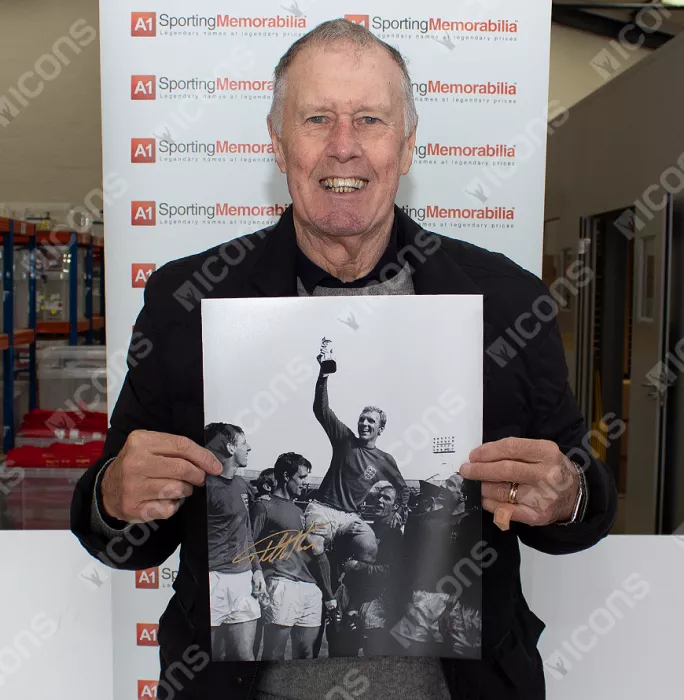 Icons Sir Geoff Hurst Gold Signed England Photo: 1966 FIFA World Cup Winner