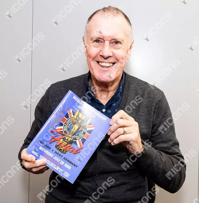 Icons Sir Geoff Hurst Signed 1966 FIFA World Cup Final Matchday Programme