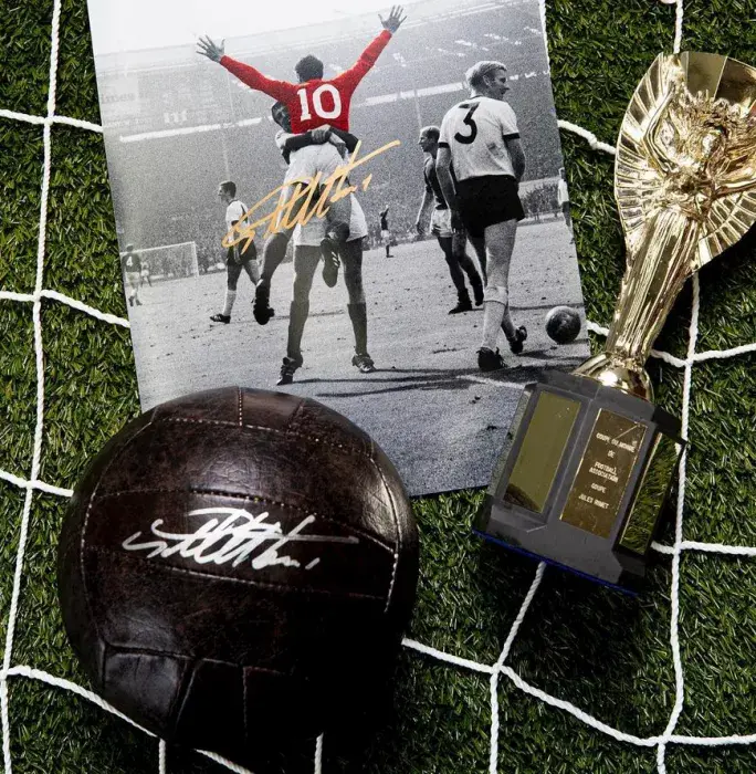 Icons Sir Geoff Hurst Signed Brown Leather Football In Acrylic Case
