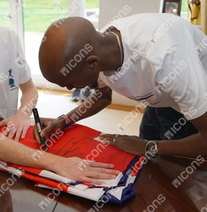 Icons Sir Mo Farah Signed And Framed Union Jack Flag