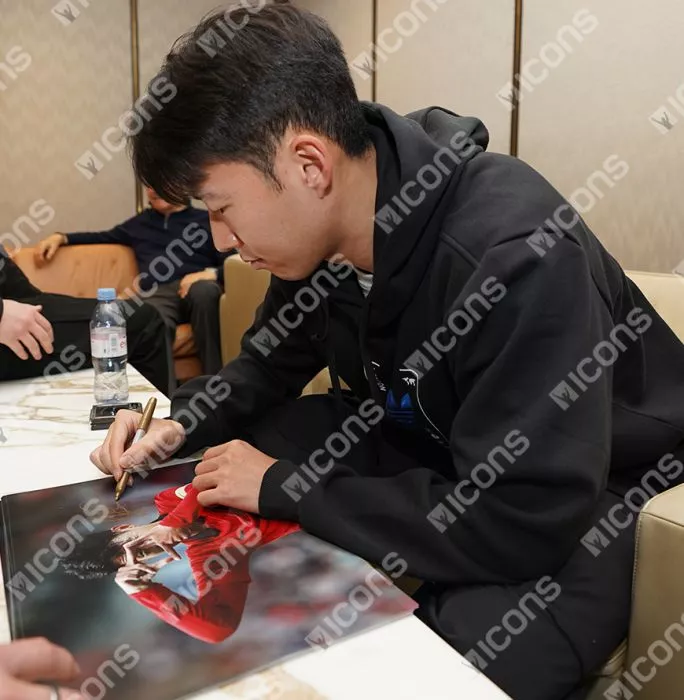 Icons Son Heung-min Signed Korea Republic Photo In Black Wooden Frame: Goal V Cameroon - International Friendly