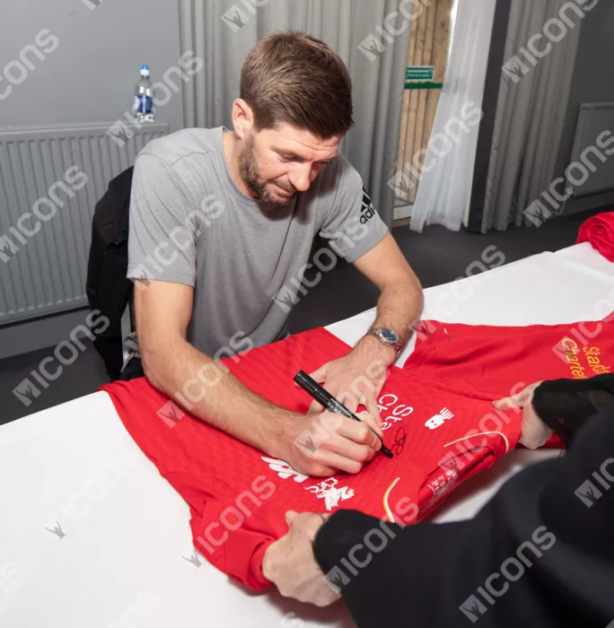Icons Steven Gerrard Front Signed Liverpool 2015-16 Home Shirt