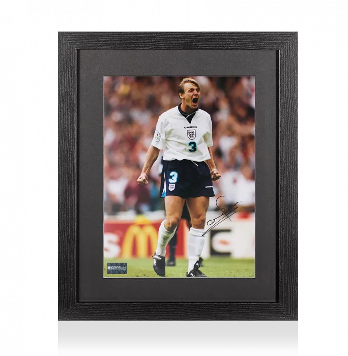 icons Stuart Pearce Signed England Photo In Black Wooden Frame: EURO 96 Penalty