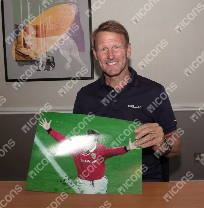 Icons Teddy Sheringham Signed Manchester United Photo In Premium Photo Frame: UEFA Champions League Final Goal