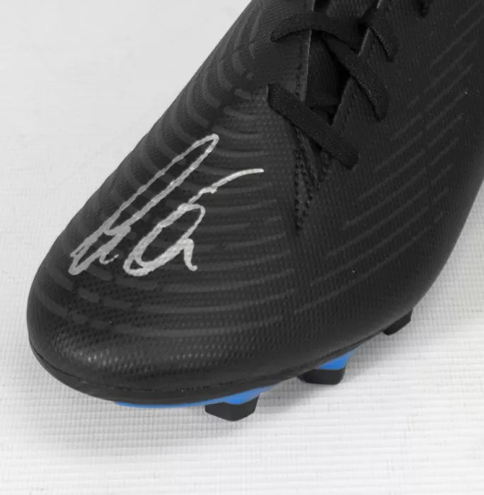 Icons Thiago Alcantara Signed Adidas Predator .4 FG Football Boot: Signed On Toe