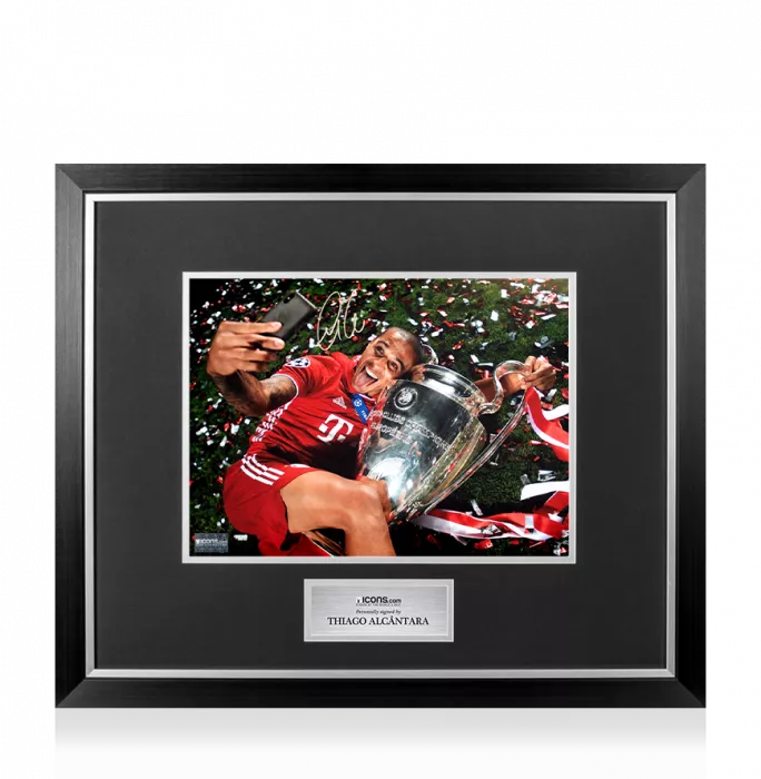 Icons Thiago Alcantara Signed FC Bayern Munich Photo In Premium Photo Frame: 2020 Champions League Winner