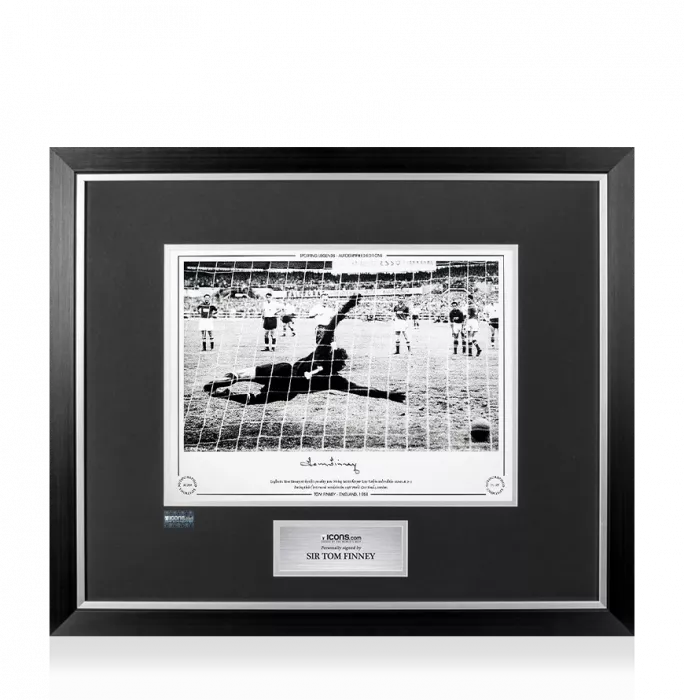 icons Tom Finney Signed England Photo In Premium Photo Frame
