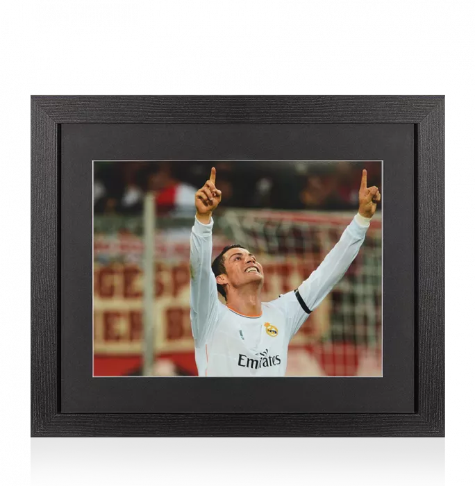icons UNSIGNED Cristiano Ronaldo Photo In Black Wooden Frame: Real Madrid CF Legend