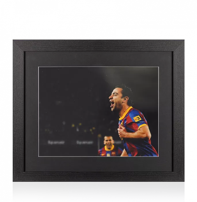 icons UNSIGNED Xavi Photo In Black Wooden Frame: FC Barcelona Celebration
