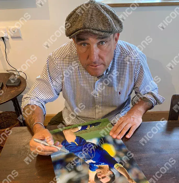 Icons Vinnie Jones Signed Wimbledon Photo In Black Wooden Frame: Dons Legend
