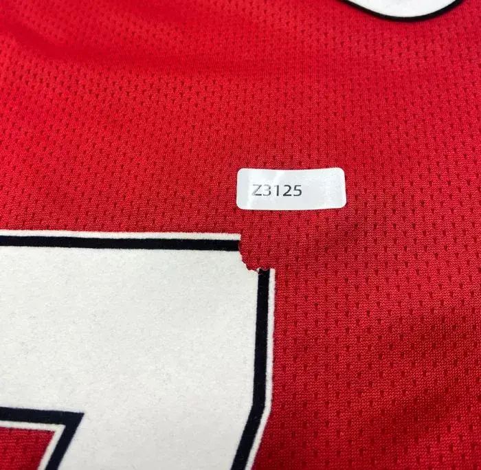 Icons WAREHOUSE SECONDS Cristiano Ronaldo Back Signed Manchester United 2007-09 Home Shirt - Grade C