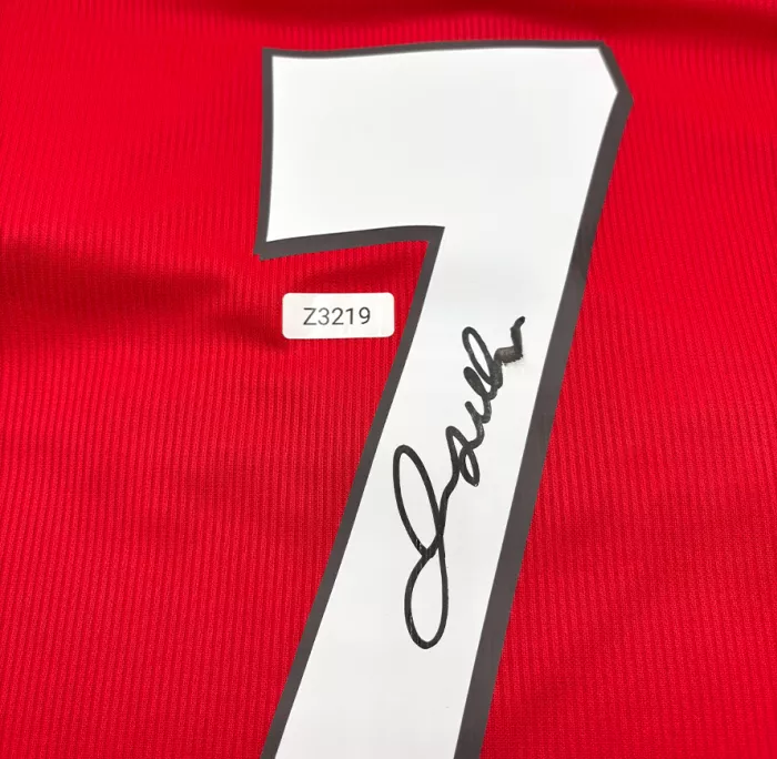 Icons WAREHOUSE SECONDS David Beckham Back Signed Manchester United 1999 Home Shirt With Fan Style Number - Grade A