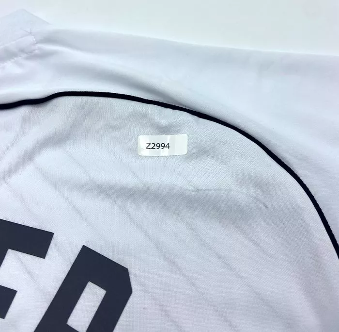 Icons WAREHOUSE SECONDS Gary Lineker Back Signed Tottenham Hotspur 1986 Home Shirt Grade B