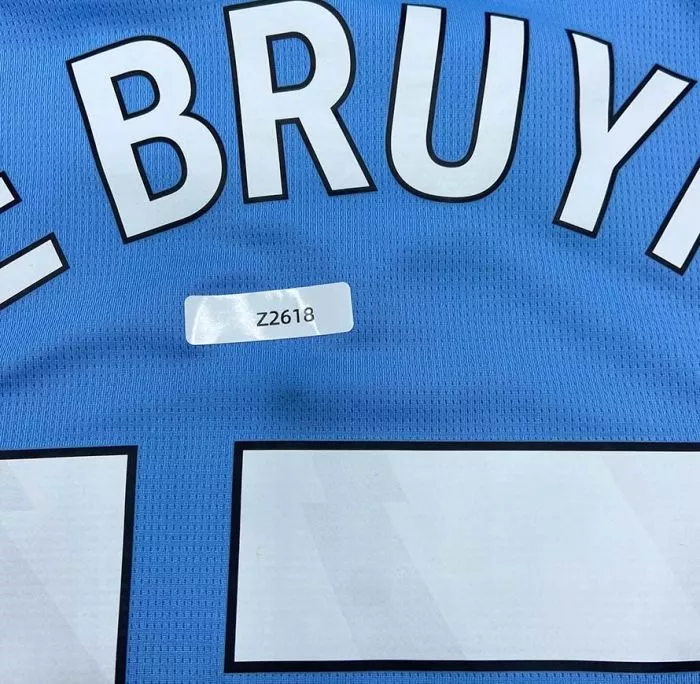 Icons WAREHOUSE SECONDS Kevin De Bruyne Signed Manchester City 2023-24 Home Shirt GRADE A