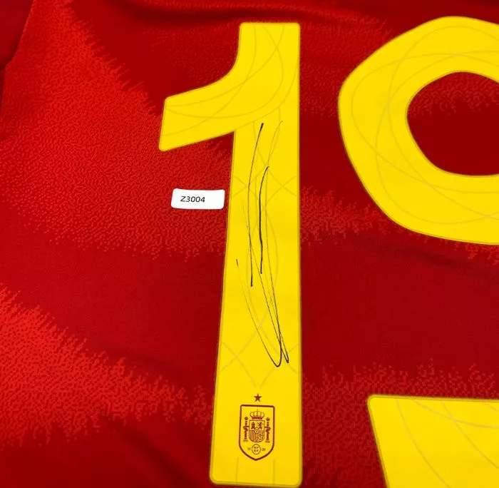 Icons WAREHOUSE SECONDS Lamine Yamal Back Signed Spain 2024 Home Shirt - Grade C