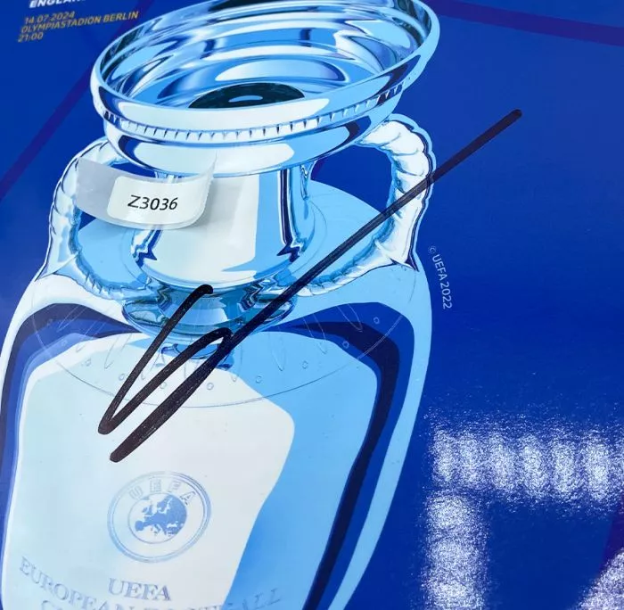 Icons WAREHOUSE SECONDS Lamine Yamal Signed UEFA Euro 2024 Final Programme - Grade E