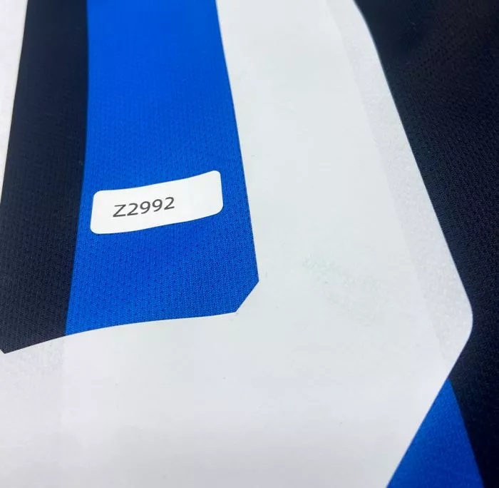 Icons WAREHOUSE SECONDS Lautaro Martinez Back Signed Internazionale 2019-20 Home Shirt With Fan Style Numbers - Grade A