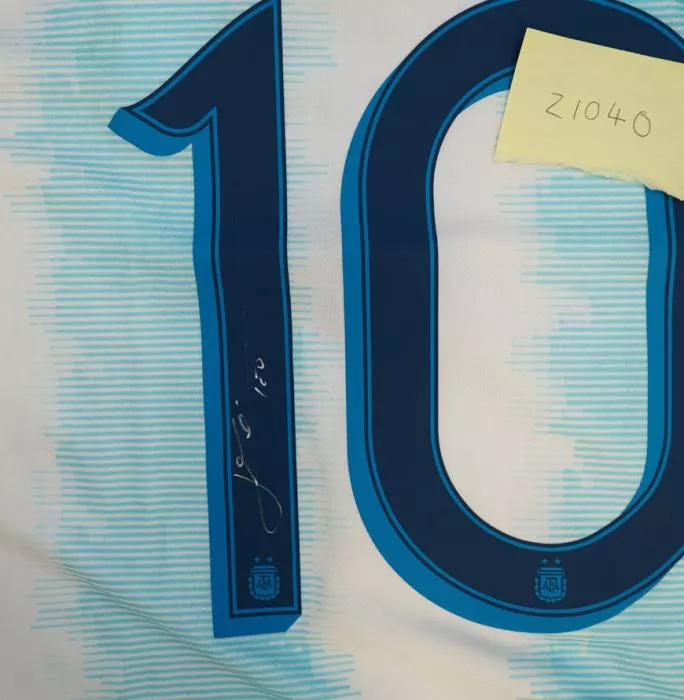 Icons WAREHOUSE SECONDS Lionel Messi Official Back Signed Argentina 2019 Home Shirt - Grade A