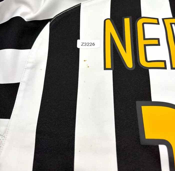 Icons WAREHOUSE SECONDS Pavel Nedved Back Signed Juventus 2003-04 Home Shirt (Italian Badge) - Grade B