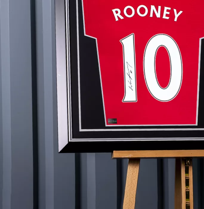 Icons Wayne Rooney Back Signed Modern Manchester United Home Shirt With Fan Style Numbers In Hero Frame: Option 1
