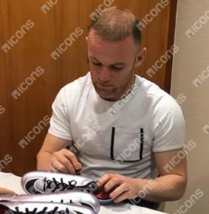 Icons Wayne Rooney Signed Metallic Purple Nike Mercurial Boot In Bubble Frame: Option 1