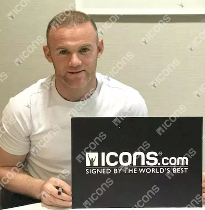 Icons Wayne Rooney Signed White Nike Football Boot In Bubble Frame: Option 1