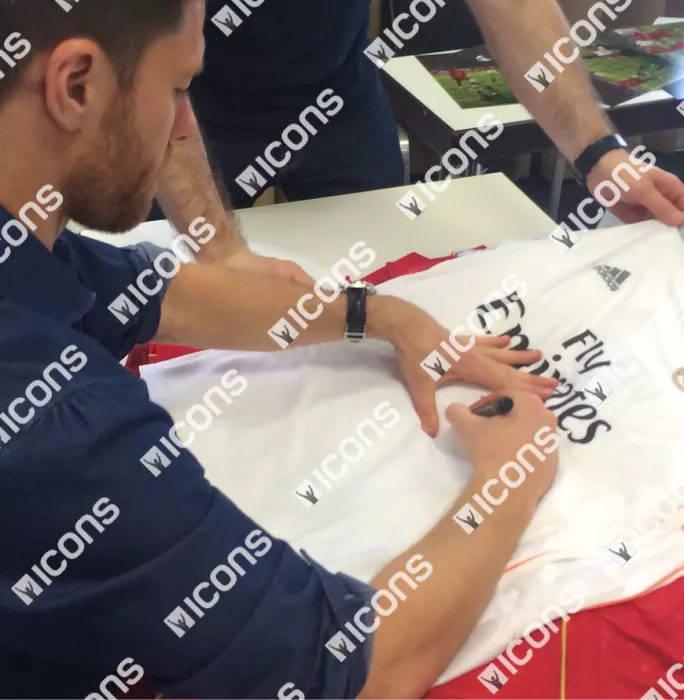 Icons Xabi Alonso Front Signed Real Madrid 2013-14 Home Shirt: Campeones De Europa Edition