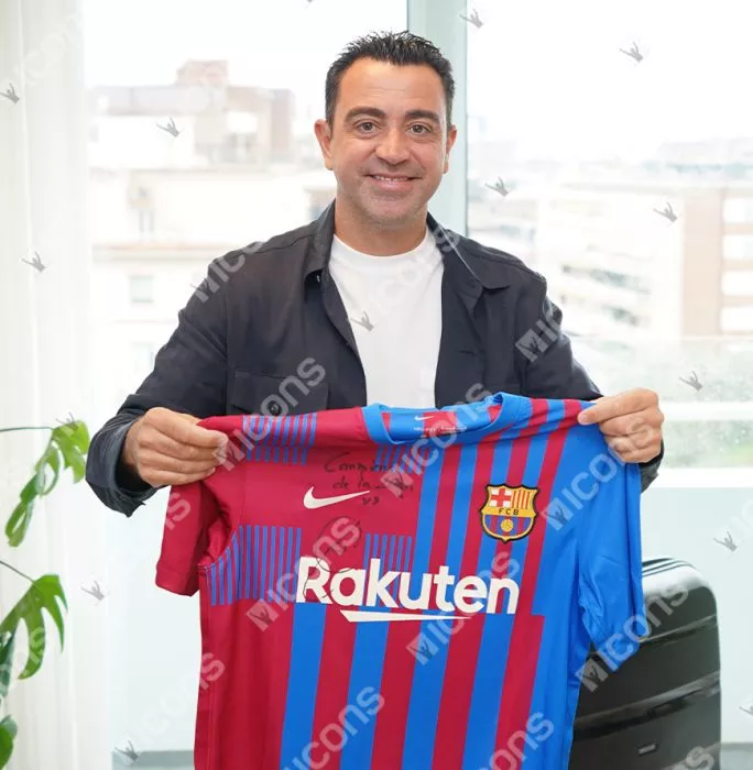 Icons Xavi Front Signed FC Barcelona 2021-22 Home Shirt - "Campions De La Liga X8" Inscription In Hero Frame: Option 1