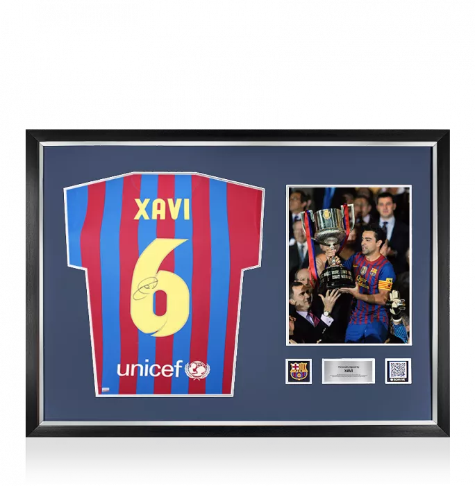 icons Xavi Official FC Barcelona Back Signed and Framed 2021-22 Home Shirt with Fan Style Number