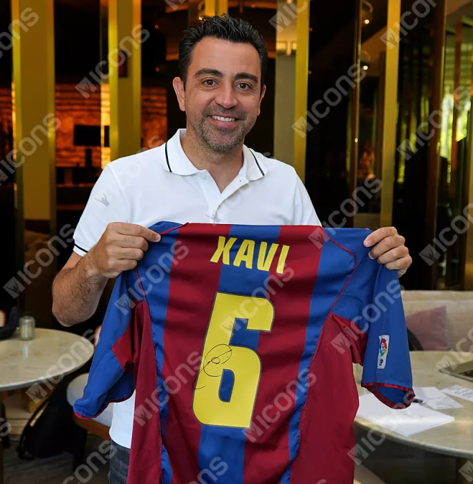 Icons Xavi Official FC Barcelona Back Signed And Framed 2004-05 Home Shirt Fan Style With Fan Style Number