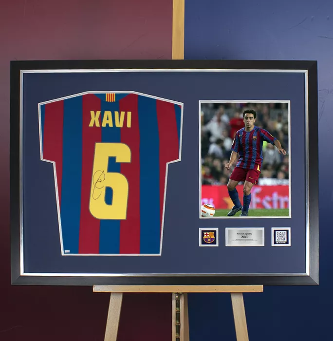 Icons Xavi Official FC Barcelona Back Signed And Framed 2005-06 Home Shirt Fan Style With Fan Style Number