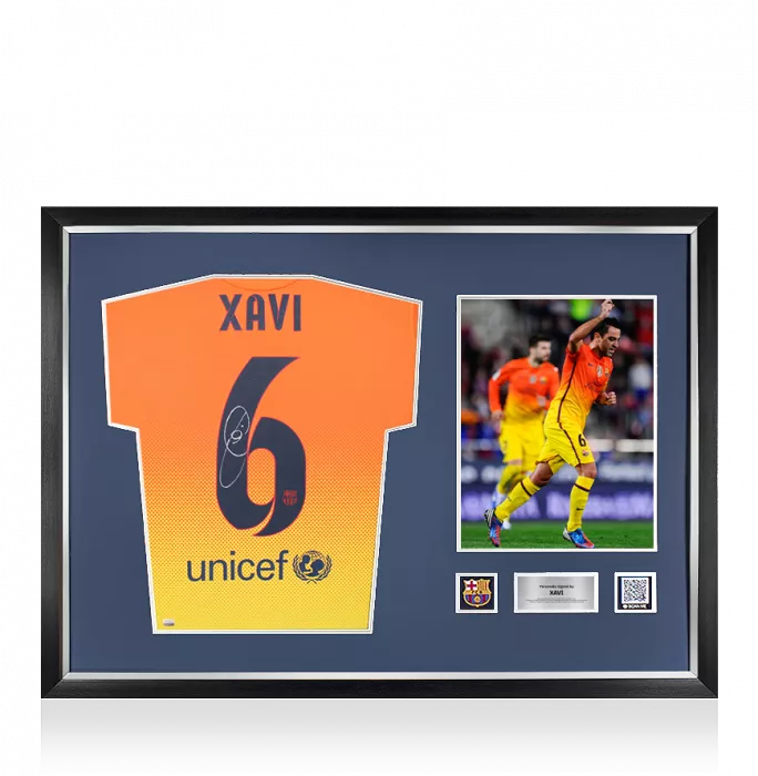 icons Xavi Official FC Barcelona Back Signed and Framed 2012-13 Away Shirt