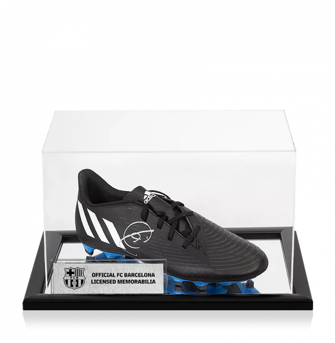 icons Xavi Official FC Barcelona Signed Black & White Adidas Predator Boot In Acrylic Case